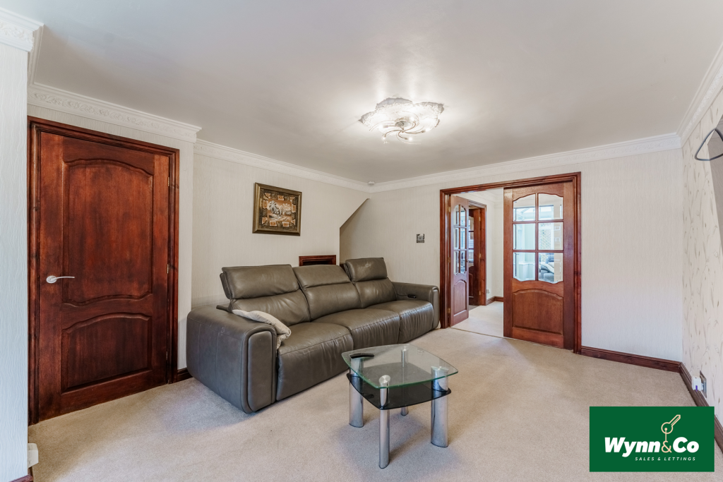 House in Wakefield - View 4