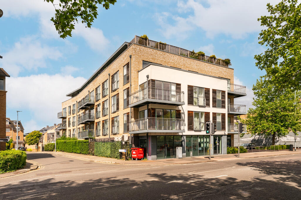 Main image of property: Brooke House, Kingsley Walk, Cambridge, CB5