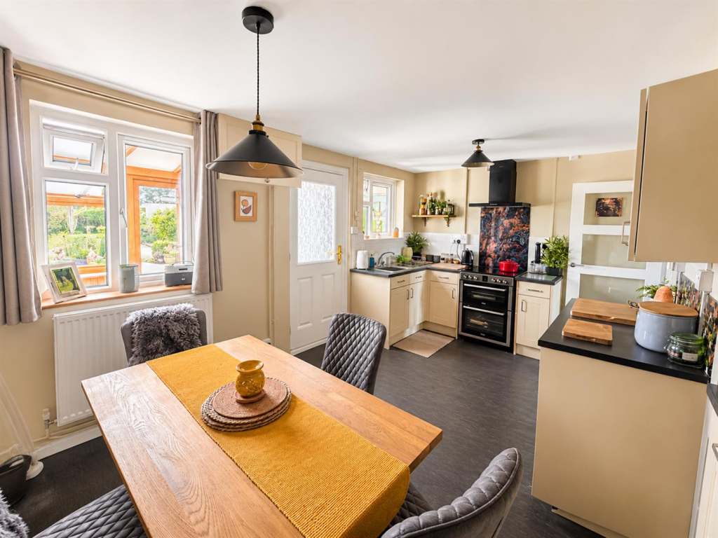 House in Cannington, Park Lane - View 2