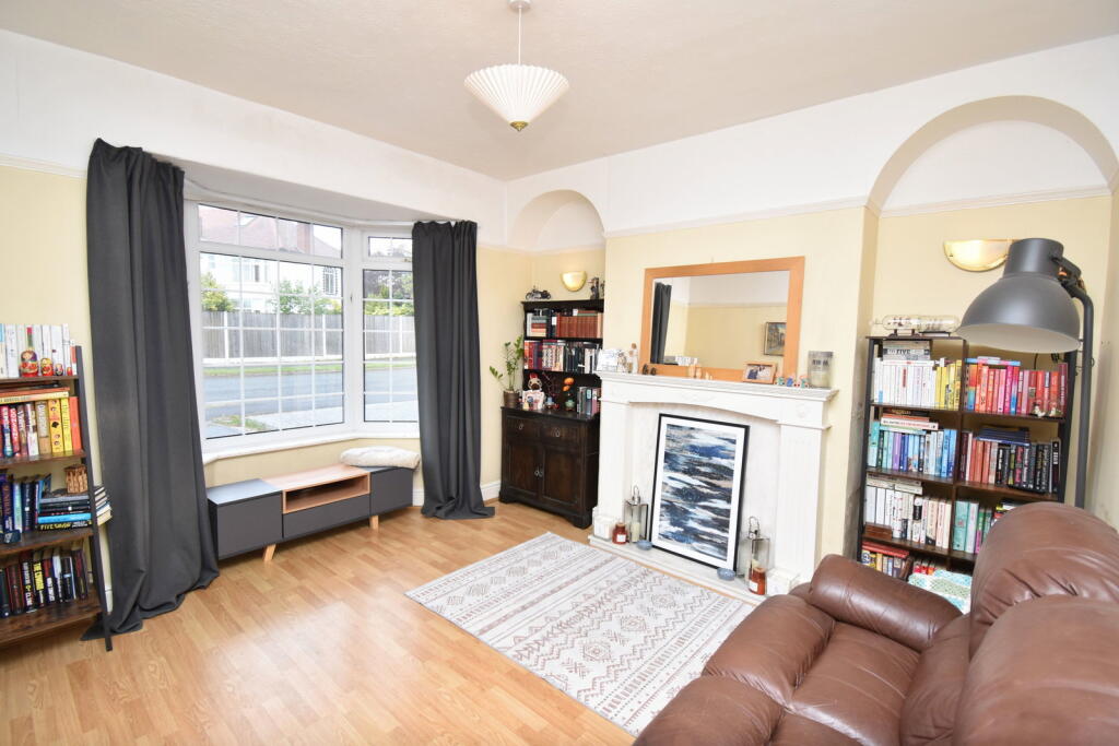 Upton Bridle Path, Farnworth, Widnes WA8 9HG photo 4