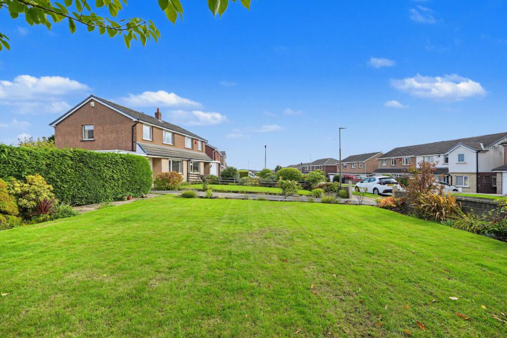 Briarlyn Avenue, Birchencliffe, HD3 photo 4