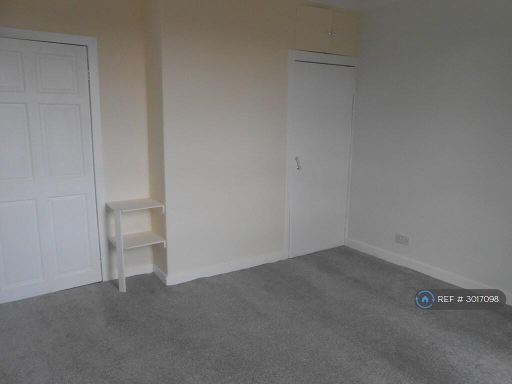 Apartment in Kilmarnock - More