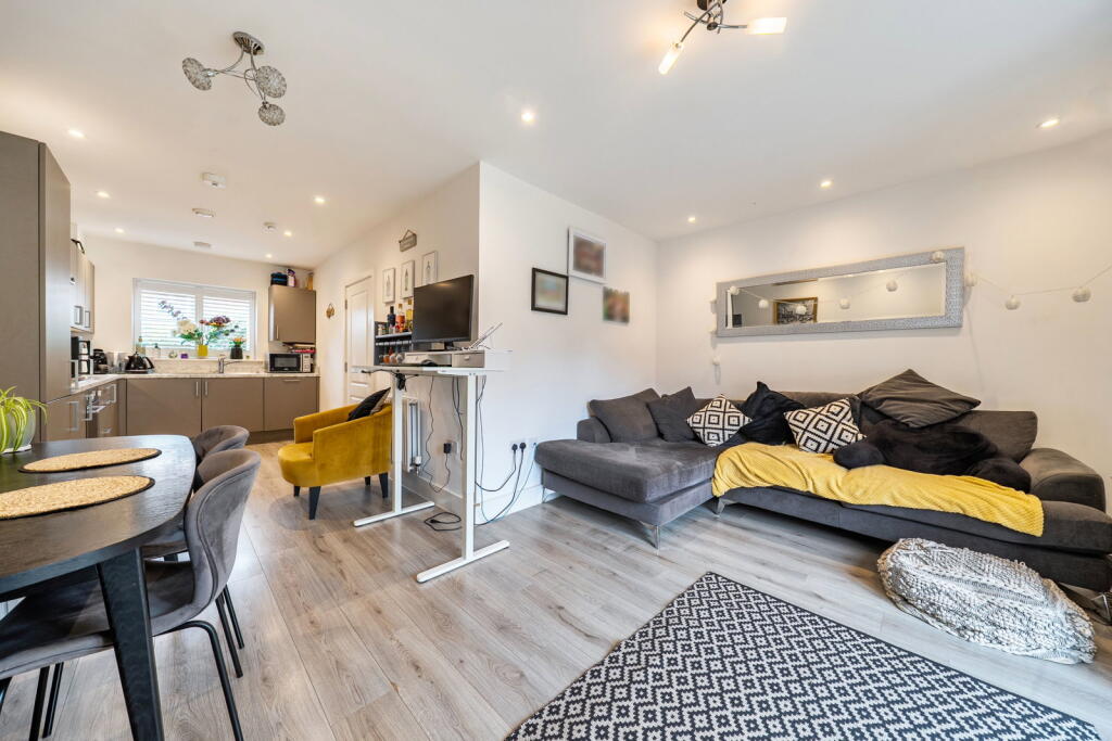 House in Reading - View 5