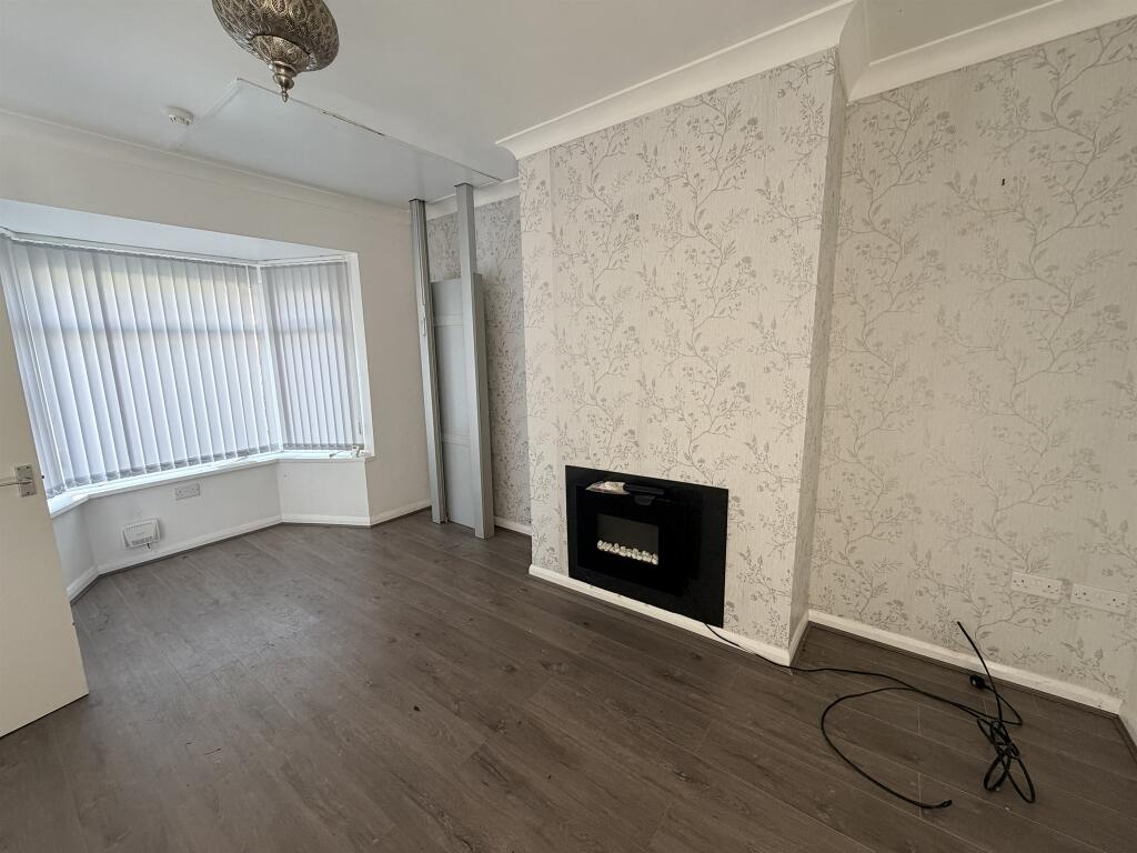 House in Hull, Kingston upon Hull - View 2