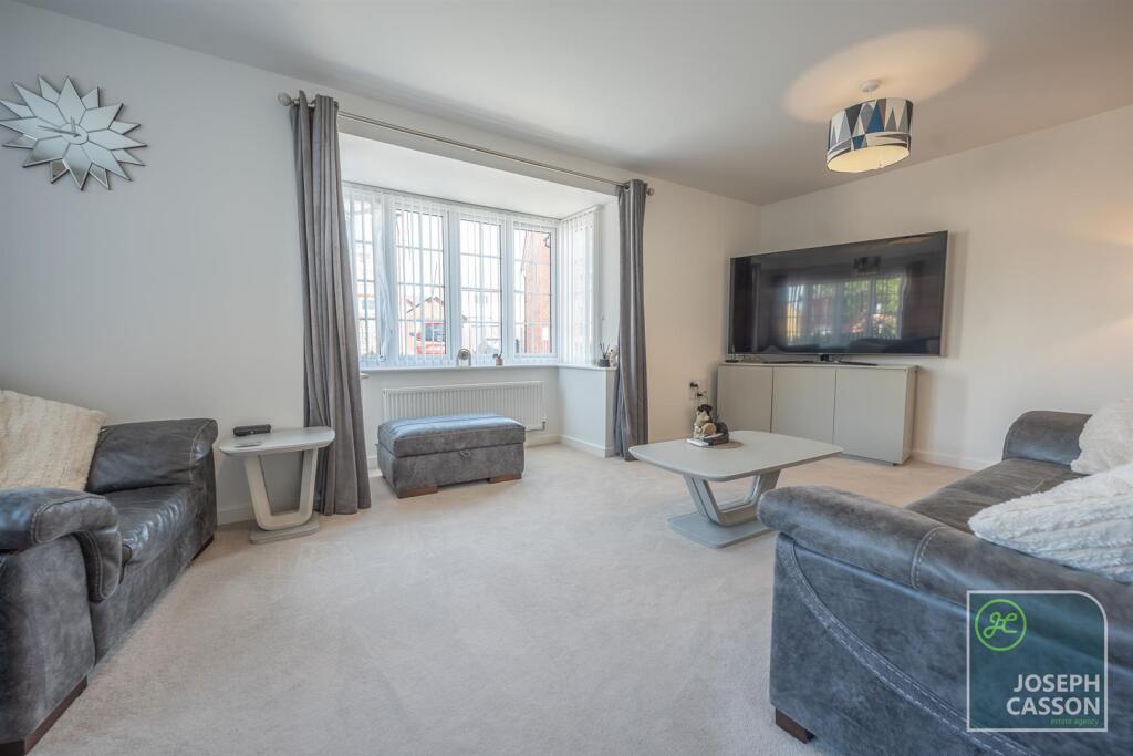 House in Taunton - View 4