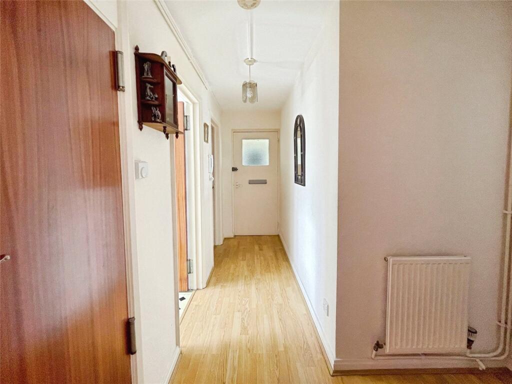 Apartment in Warwick, St John's, Kenilworth - View 3