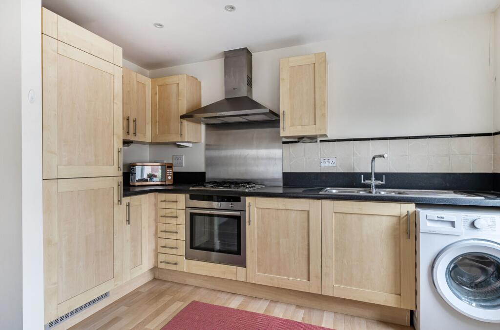 Apartment in Tonbridge - More