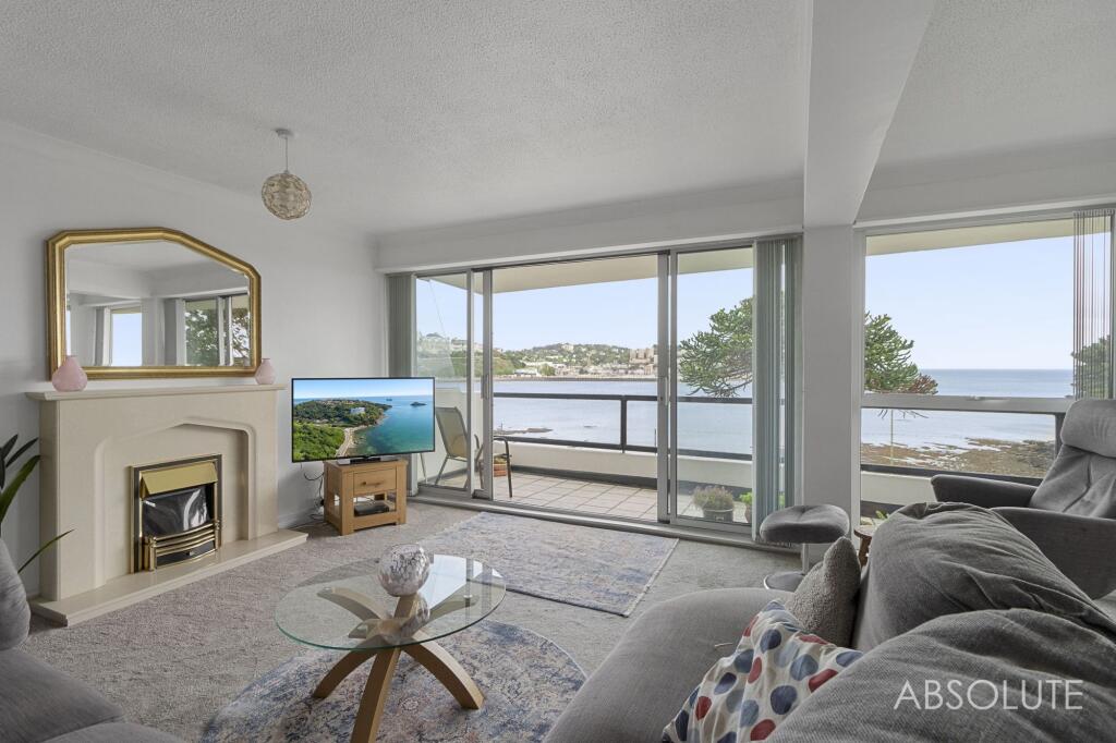Apartment in Torquay - More