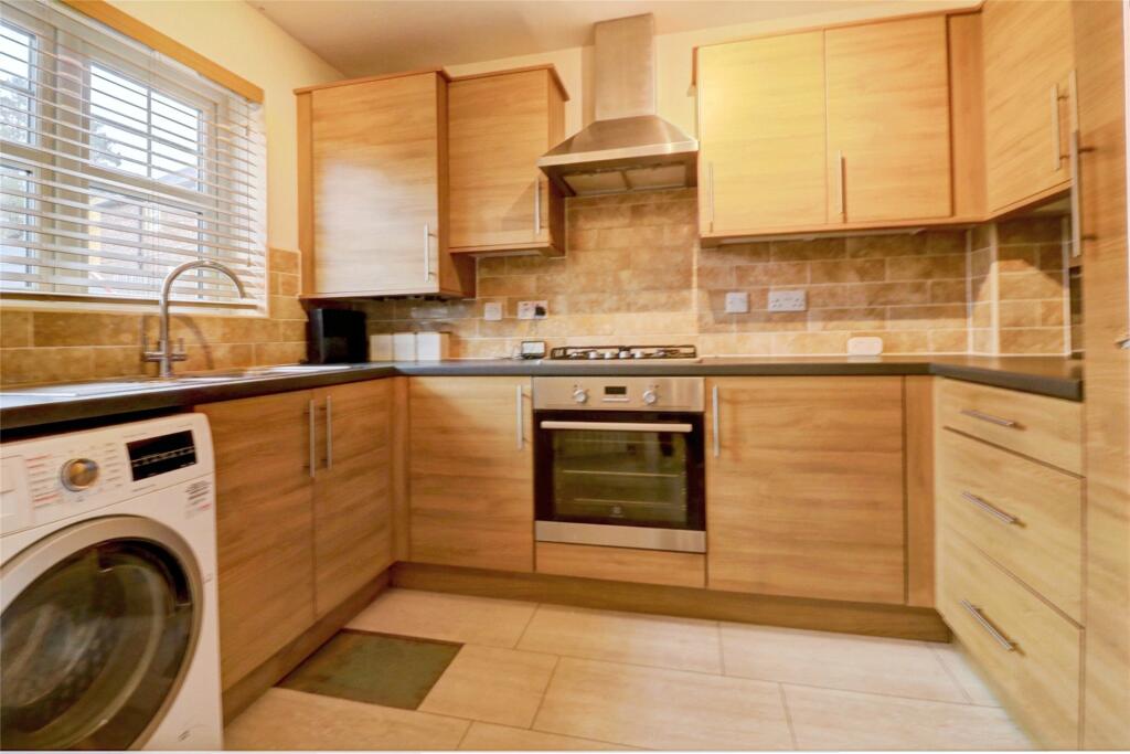 Lievers Close, Shotley Bridge, Consett, DH8 photo 3
