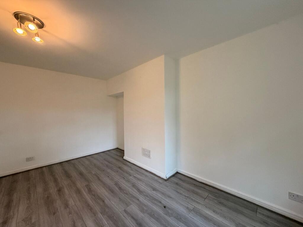 House in Birmingham, West Midlands - View 4