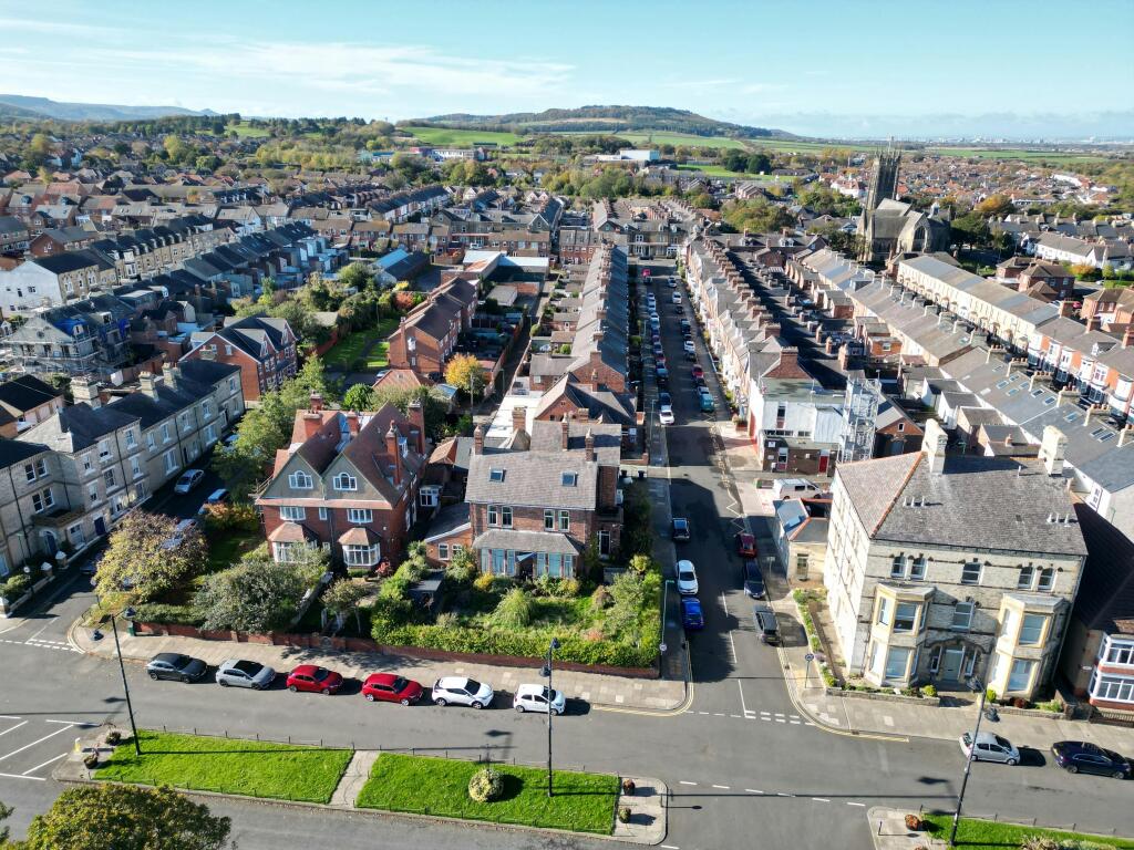 dji_fly_20251016_233144_575_ _photo.JPG