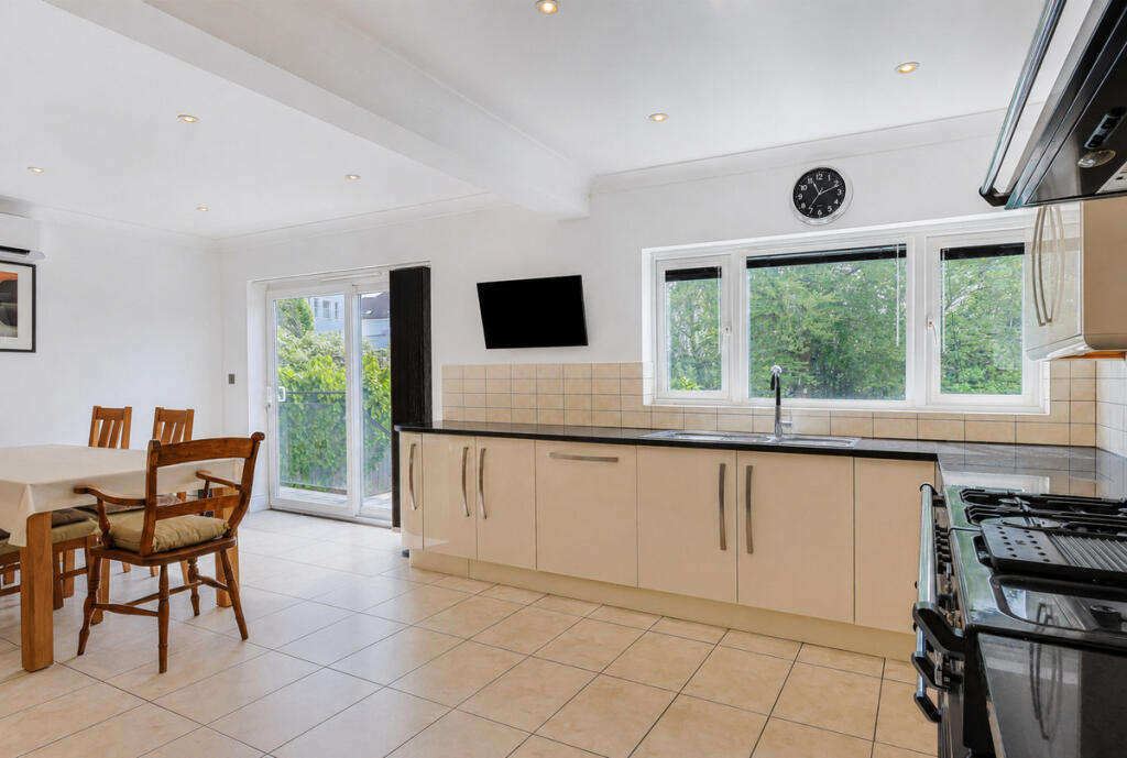 House in Poole, Foxholes - View 5