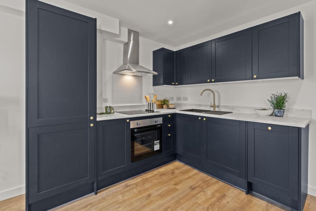 Apartment in Mid Sussex, Haywards Heath - More