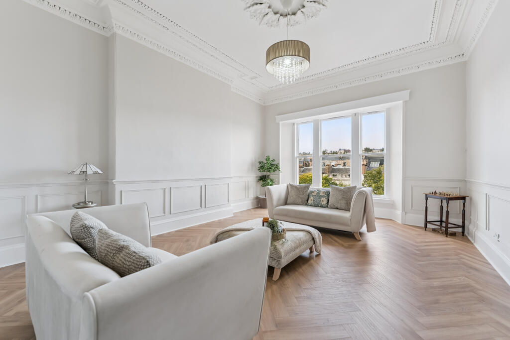 Apartment in Glasgow, Cranstonhill, Sandyford - View 2