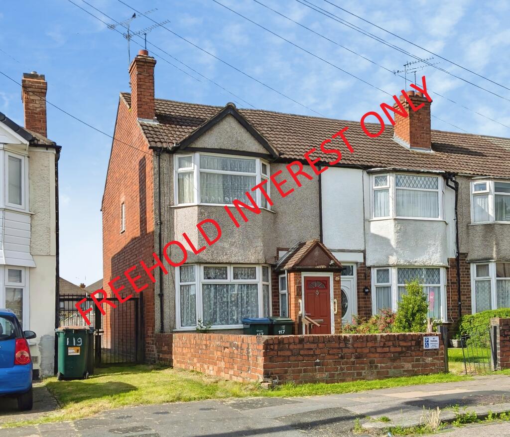 Main image of property: 117 Elm Tree Avenue, Tile Hill, Coventry, West Midlands CV4 9ES