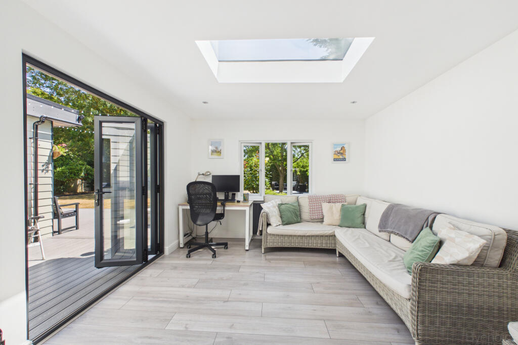 Telesia Bury Road, Lawshall photo 4