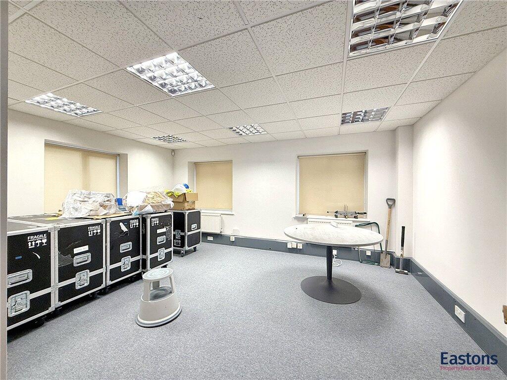 Suite 0.6