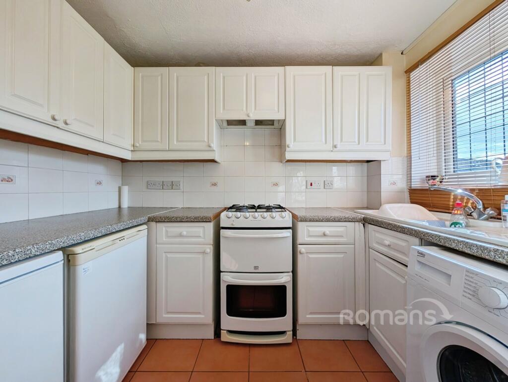 House in Reading, Lower Earley, Earley - More