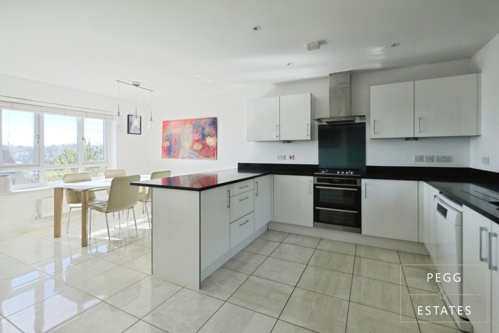 House in Torquay, Shiphay - View 4