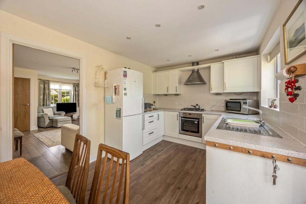 Oak Tree Drive, Hassocks, BN6 photo 4