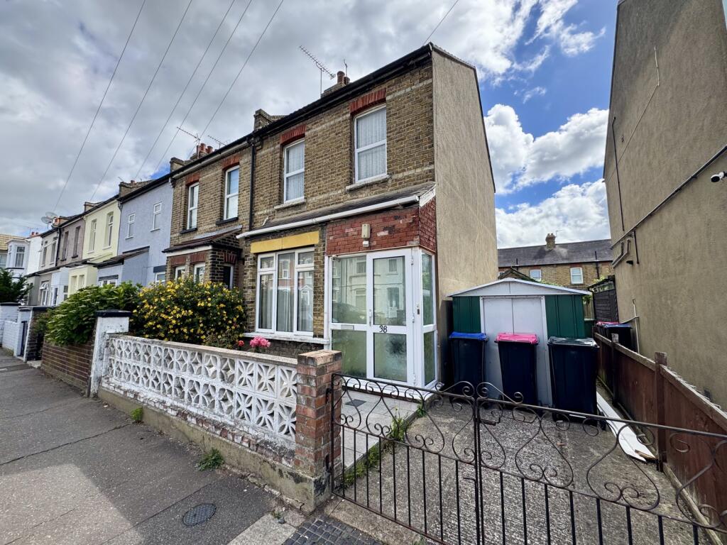 Main image of property: Beaufort Street, Southend-on-Sea, Essex, SS2