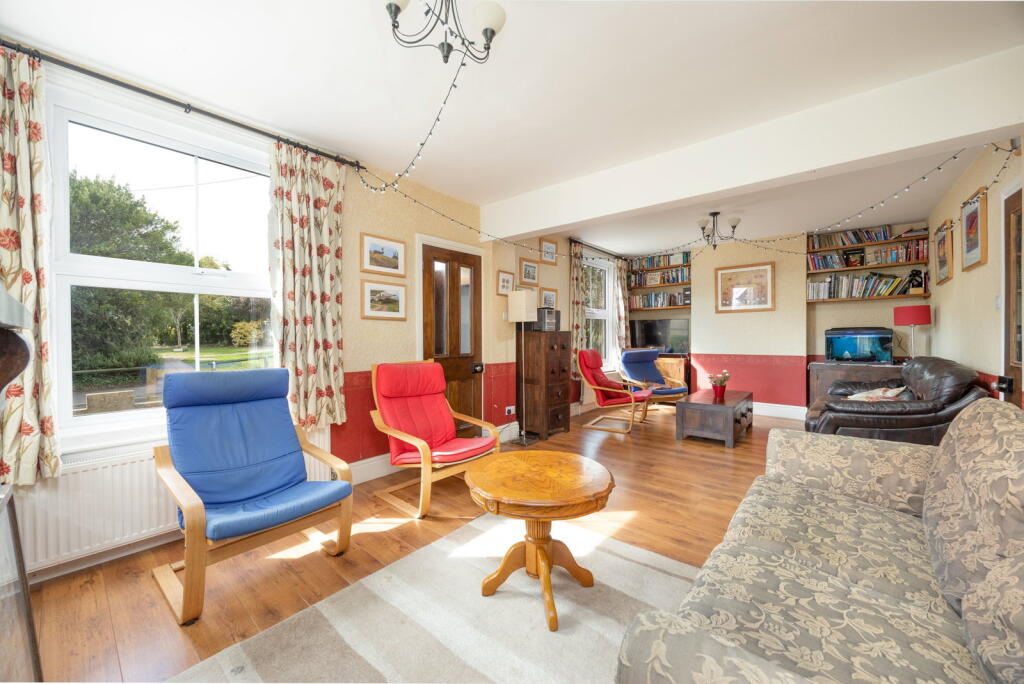 Pickwick Road, Corsham photo 3