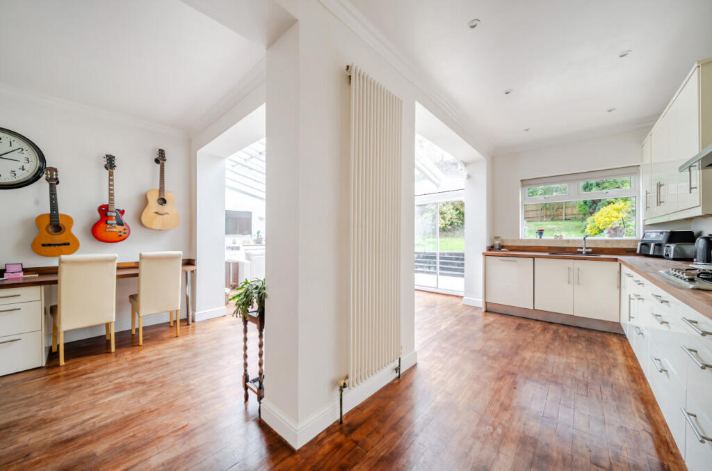 House in London, Tubbenden, Crofton - View 3