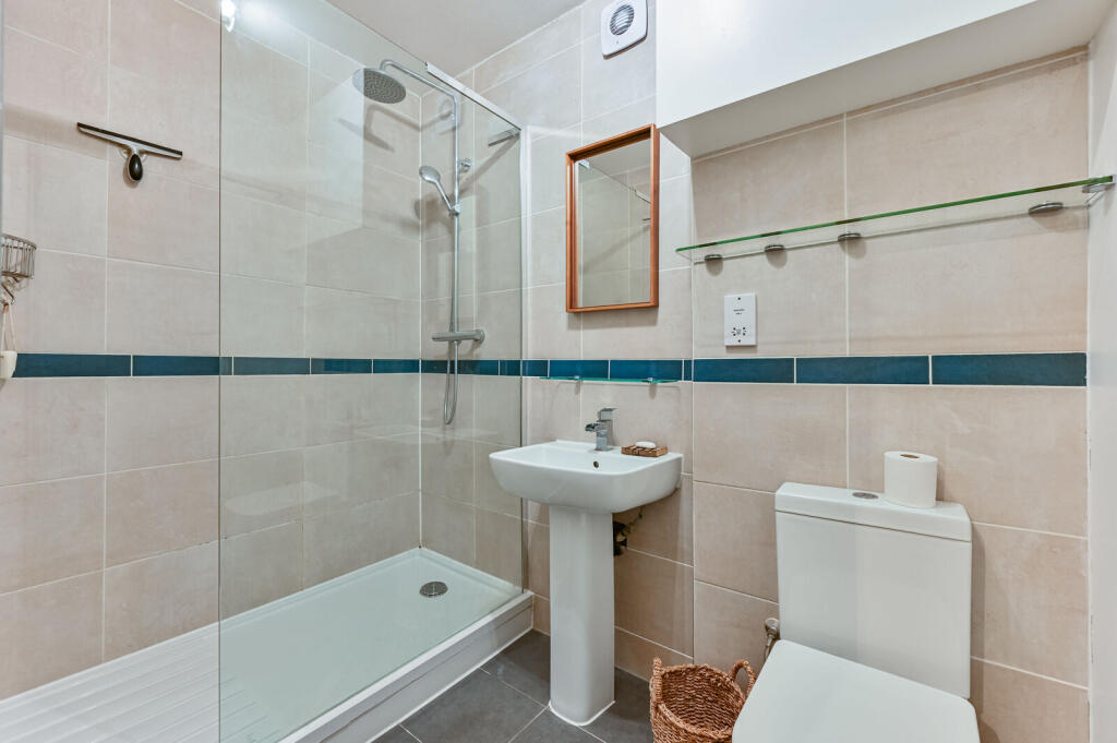Apartment in London - View 4