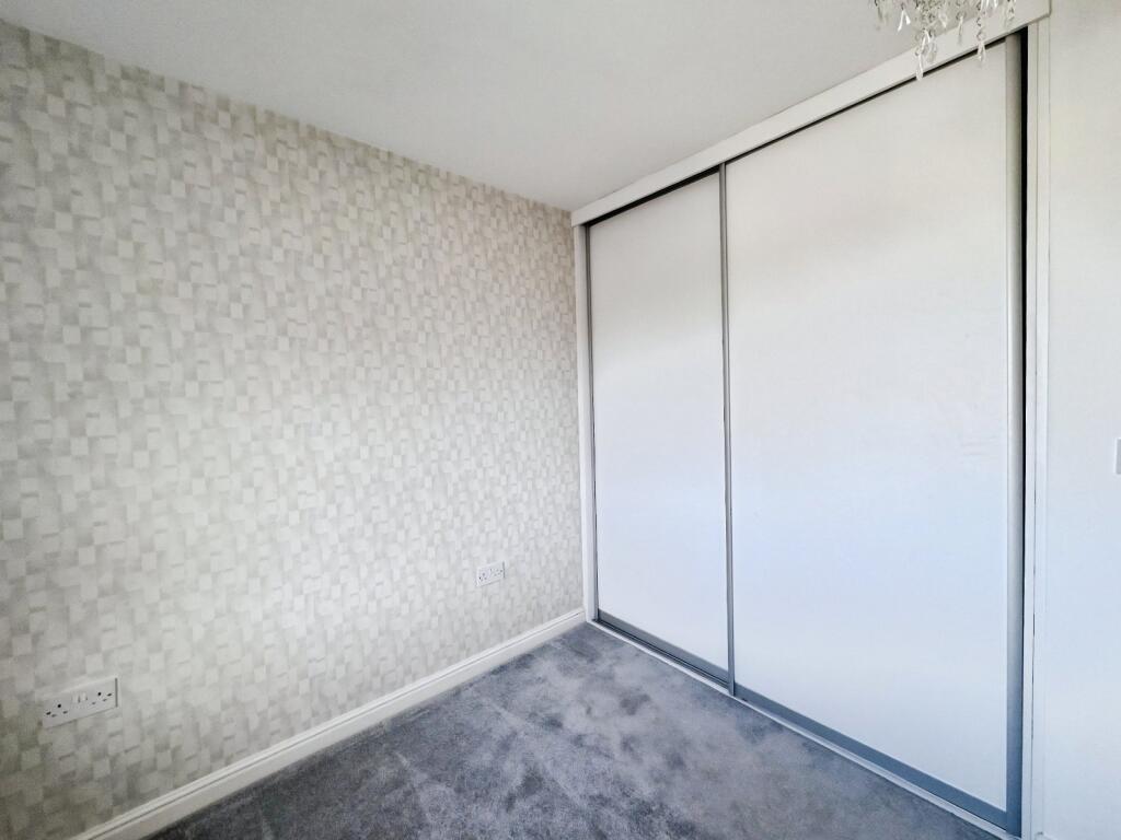 Additional image 10 of Fearnley Croft, Gomersal, BD19