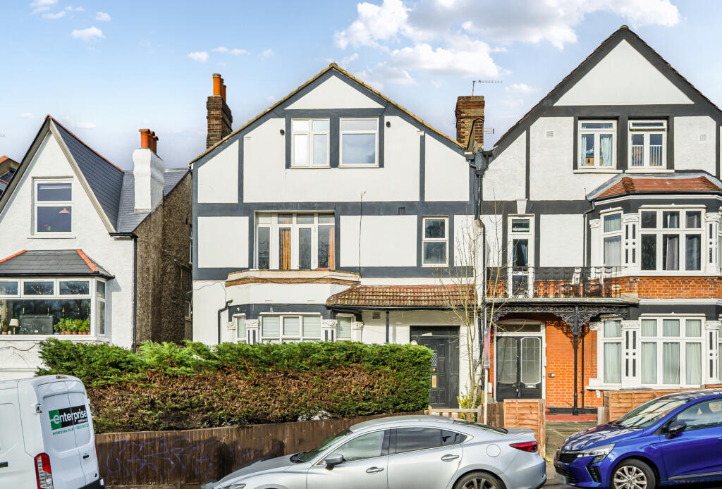 Main image of property: Streatham Common North, London, SW16