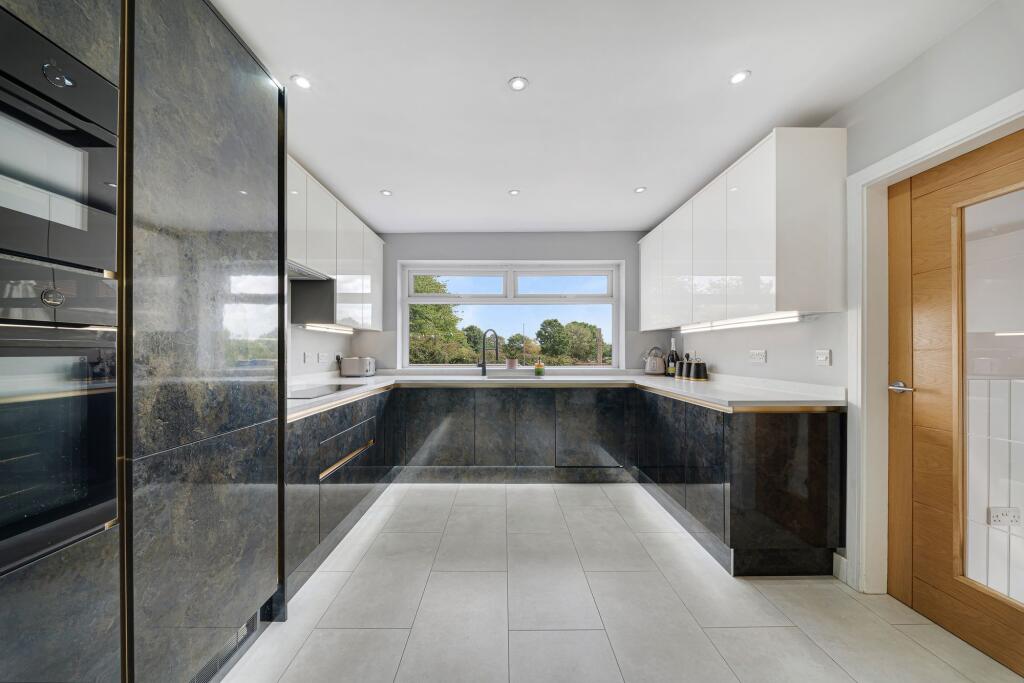 House in Knowsley, Cronton - View 4