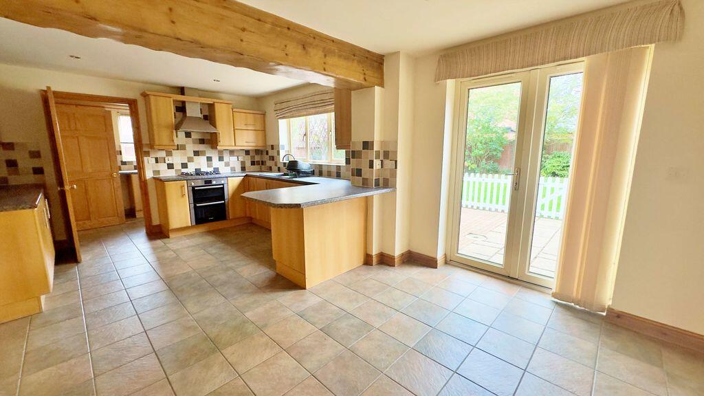 House in North Kesteven, North Hykeham - View 4