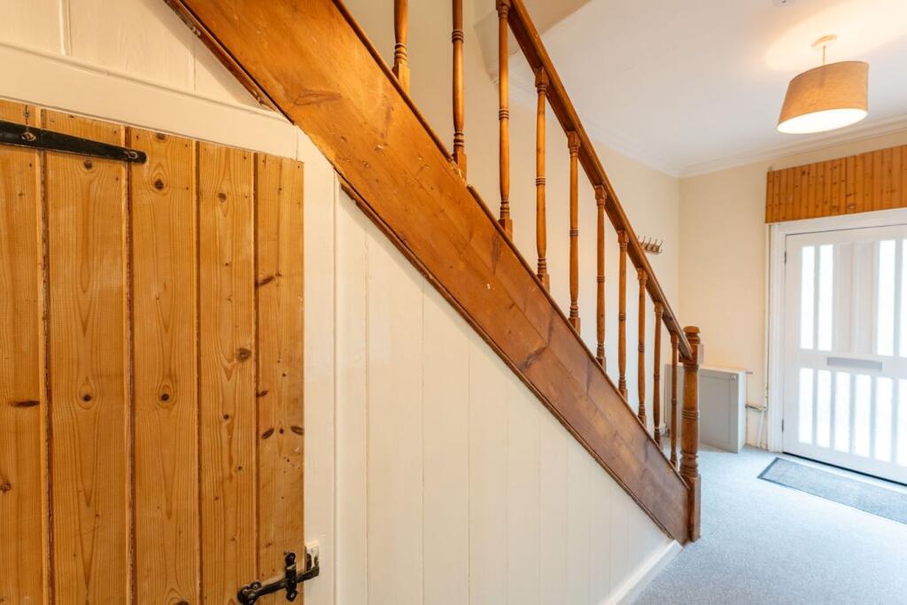 House in Newport, Abergavenny - More