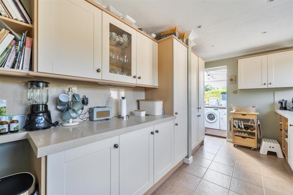 Holton, Wincanton, Somerset photo 4