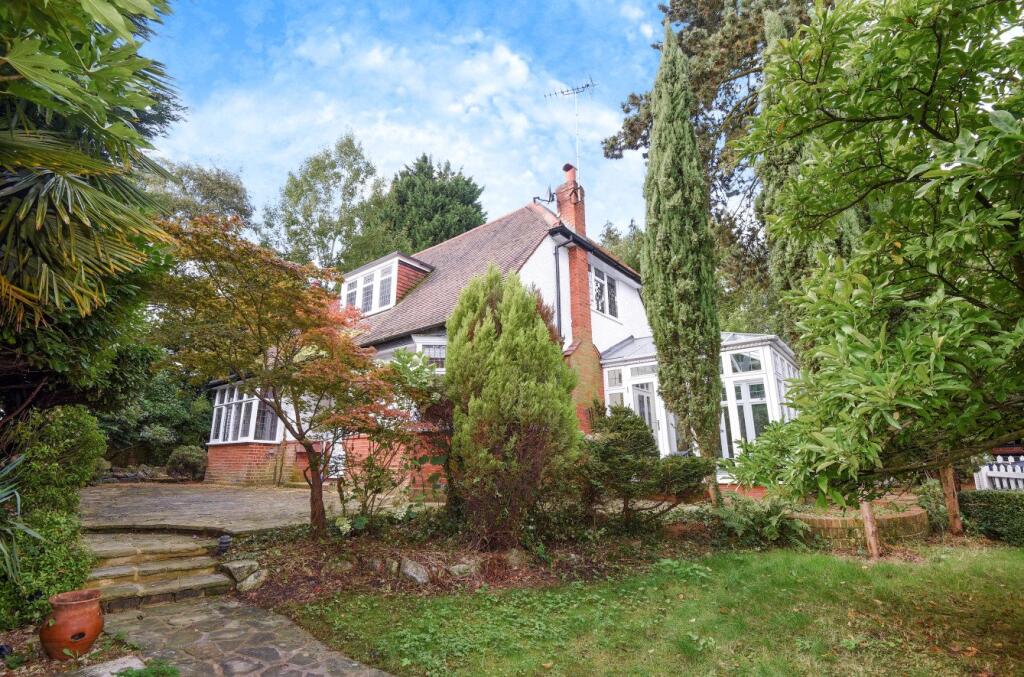 Main image of property: Lime Grove, Whetstone, London, N20