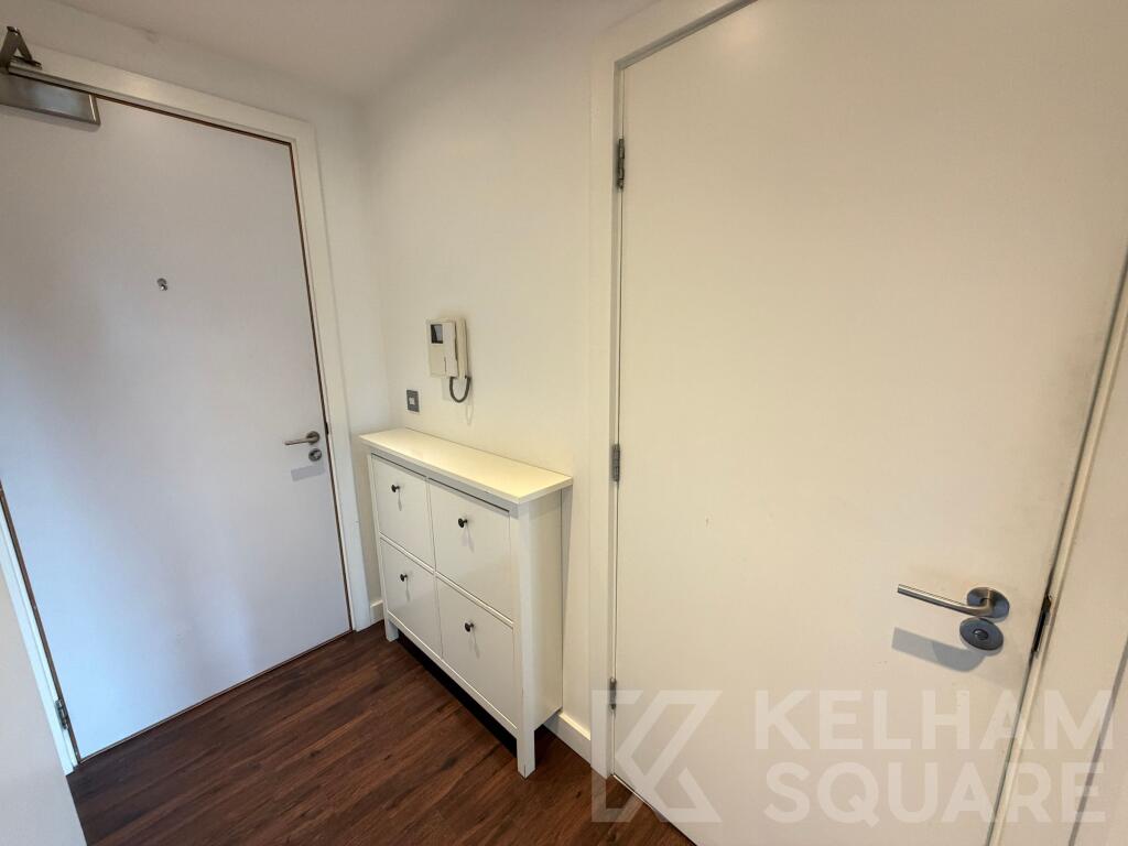 Apartment in Sheffield - View 5