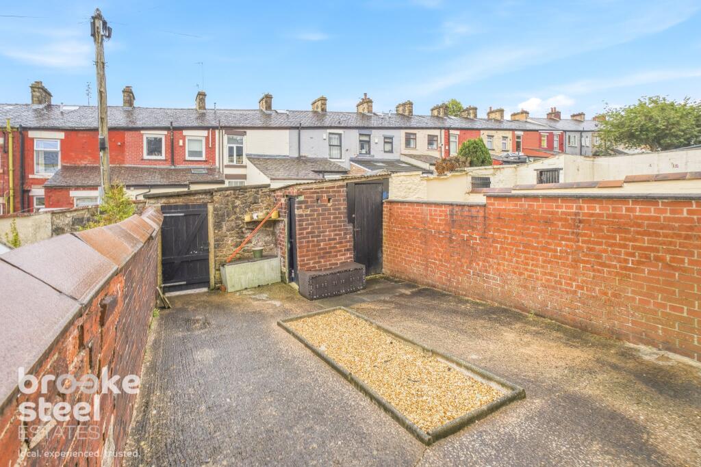 House in Darwen, Hollins Grove, Earcroft - View 5