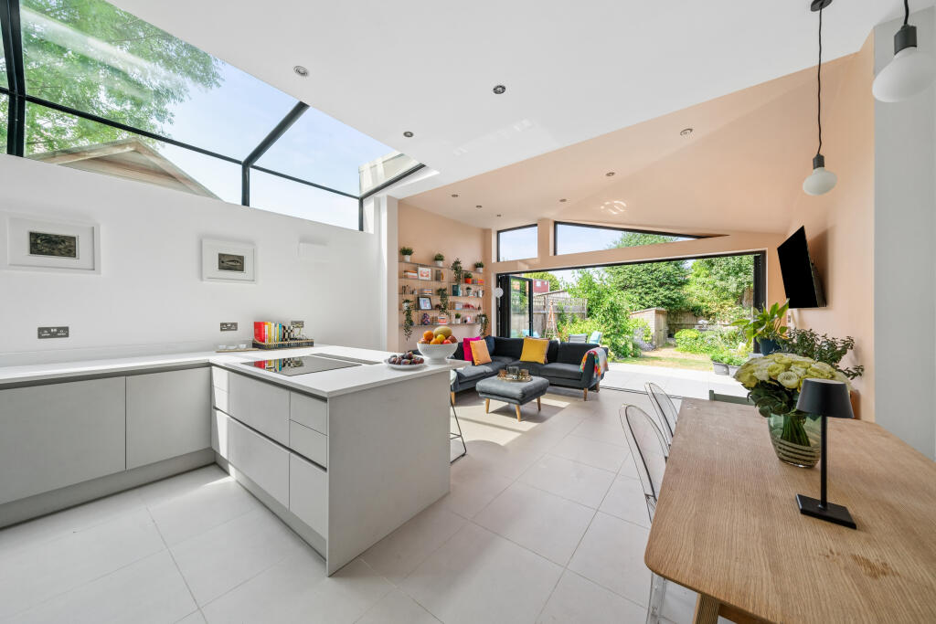 Main image of property: Kingsway, Richmond Upon Thames