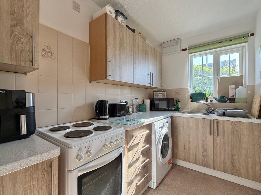 Woodmere Way, Kingsteignton, TQ12 photo 3