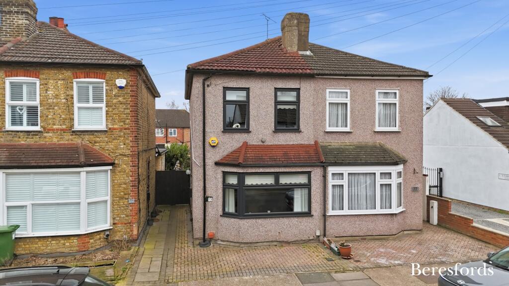 Main image of property: Essex Road, Romford, RM7