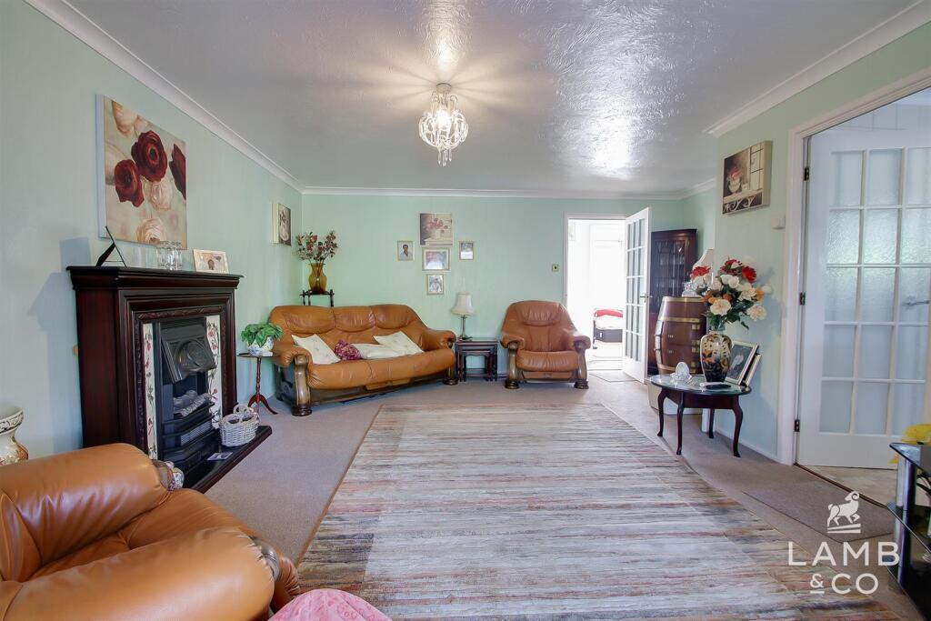 House in Clacton-on-Sea, Great Clacton - View 5