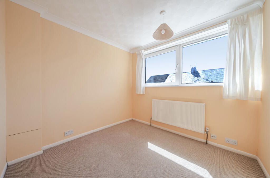 House in Portsmouth - View 5