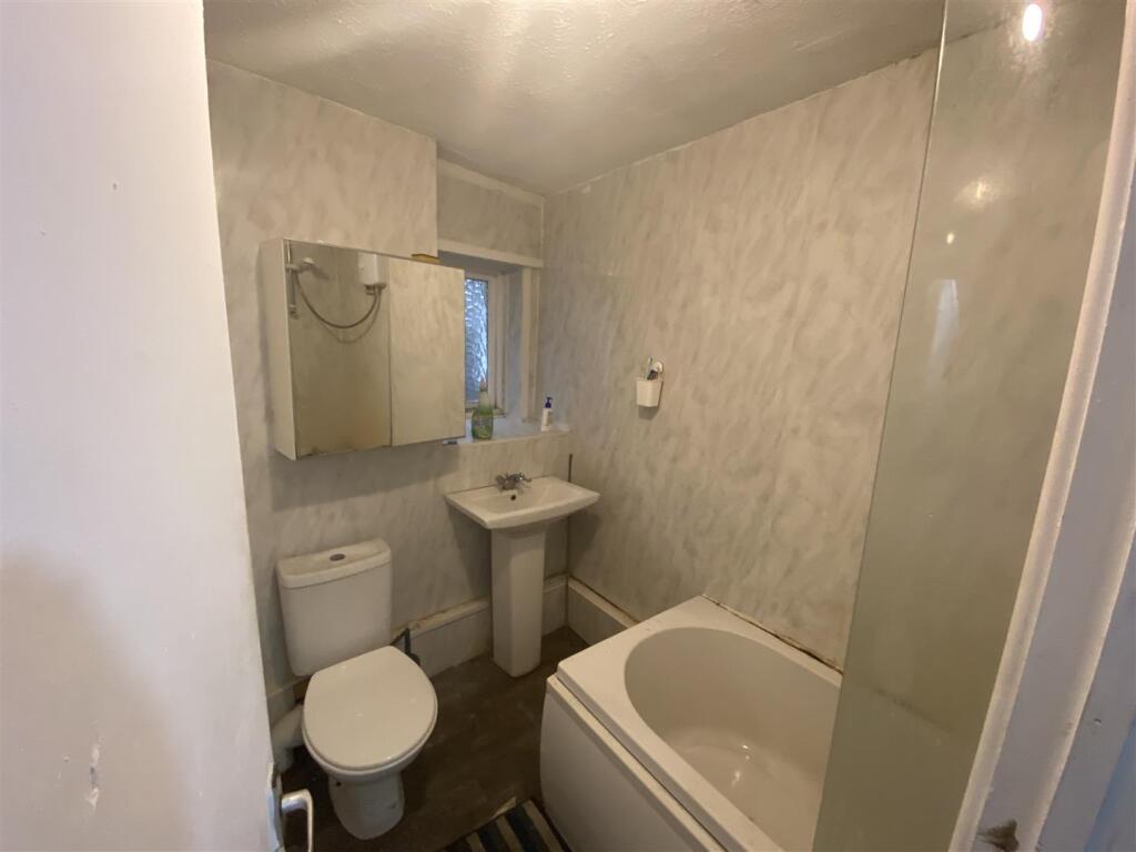 House in Cardiff - View 4