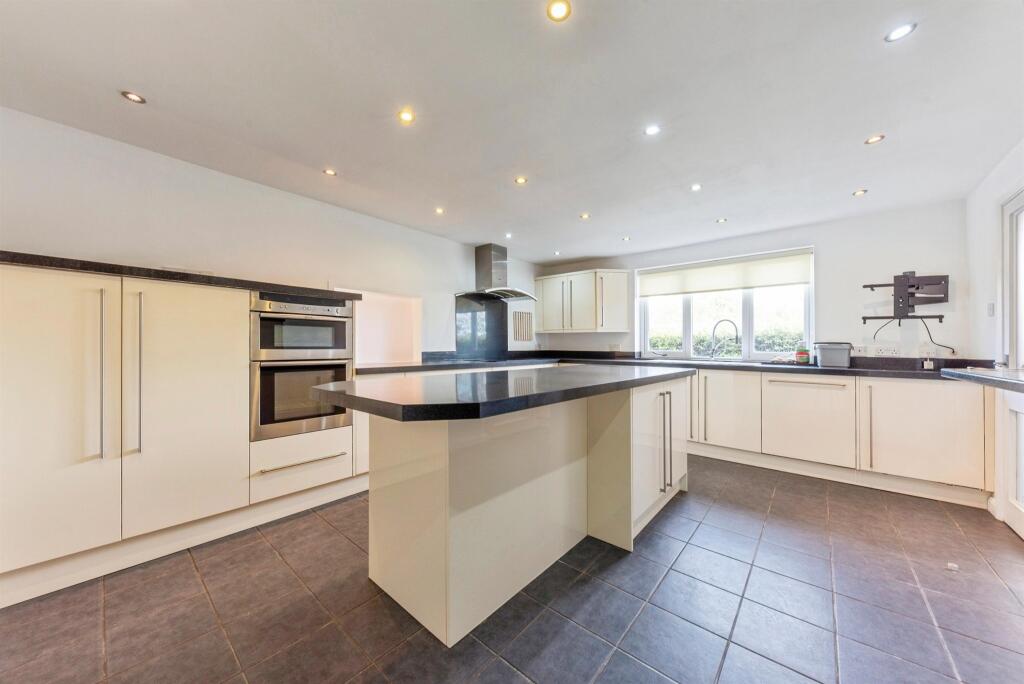 House in Nottingham - View 5