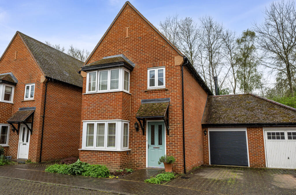 Main image of property: Bakeland Gardens, Alresford, Hampshire, SO24