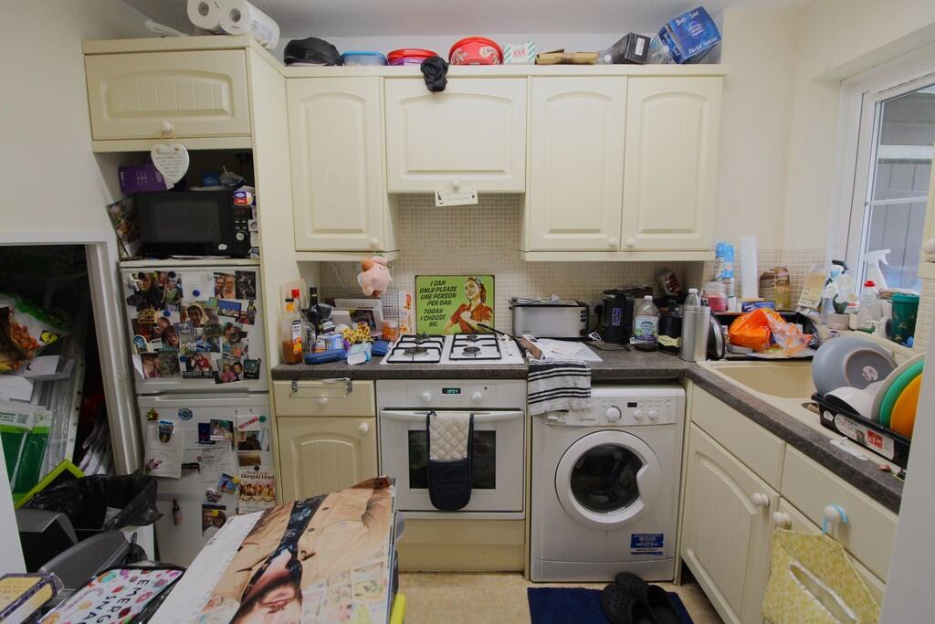 Laburnum Road, Sandy photo 2
