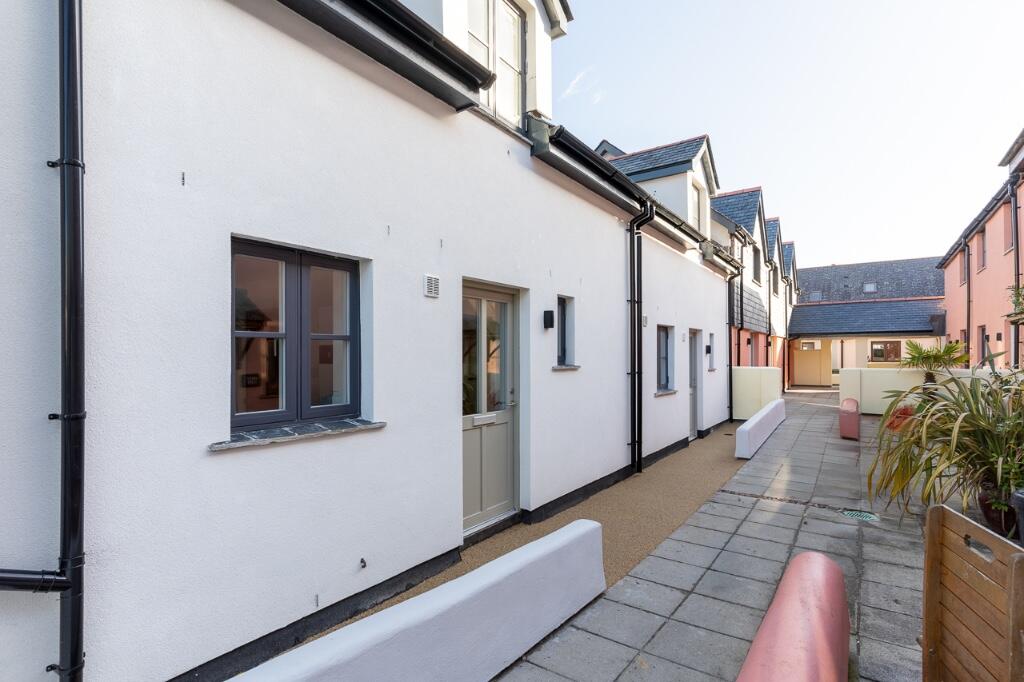 33 Wharf Road - Wharfside Village - Penzance photo 4