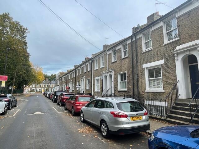 Main image of property: Hurst Street, London, SE24 0EG
