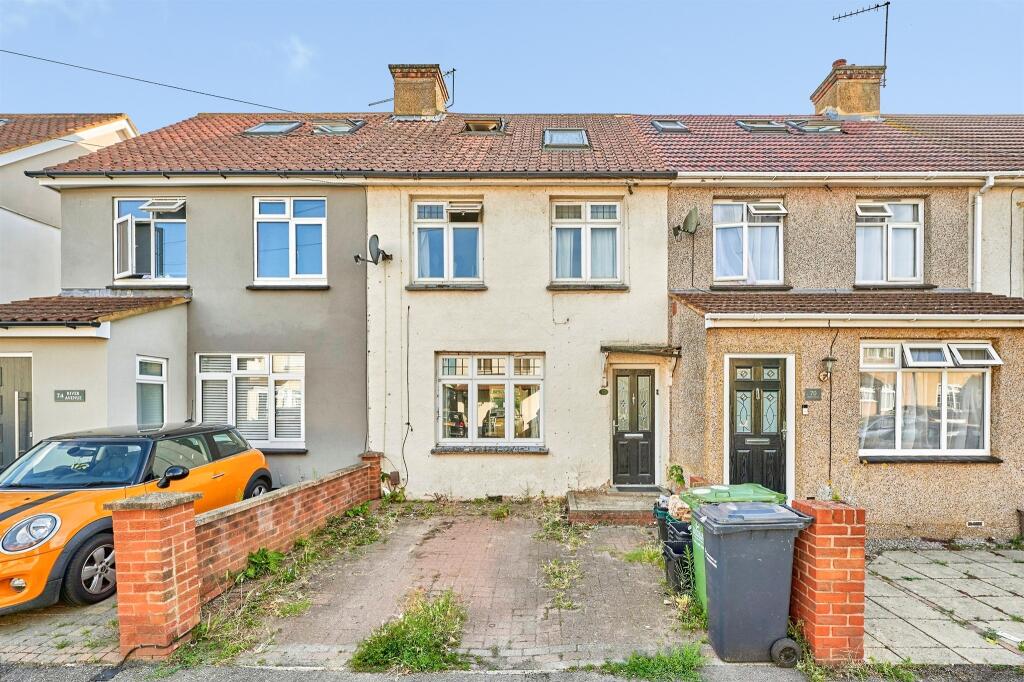 Main image of property: River Avenue, Hoddesdon