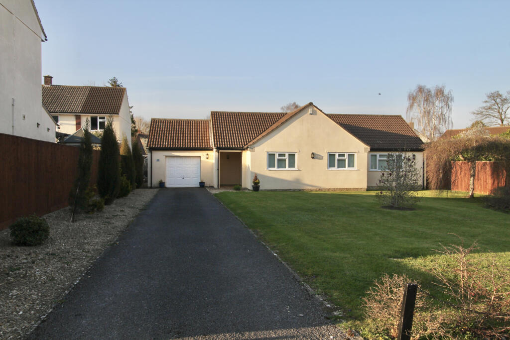 Burley Gardens, Street